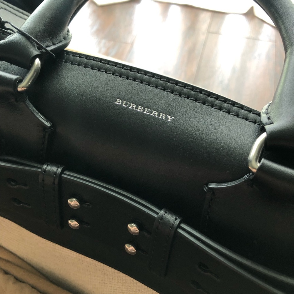 Burberry Belt Beg